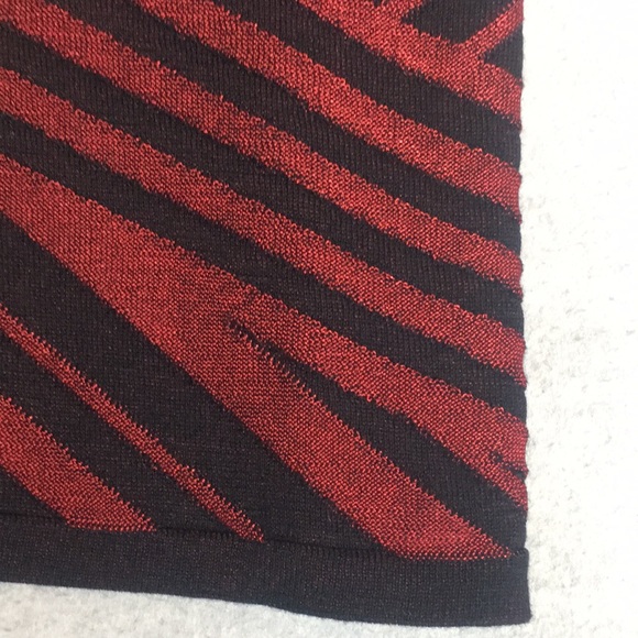 DANA BUCHMAN Asymmetrical Striped Scoop Neck Lightweight Sweater w/3/4 Sleeves - Picture 10 of 16